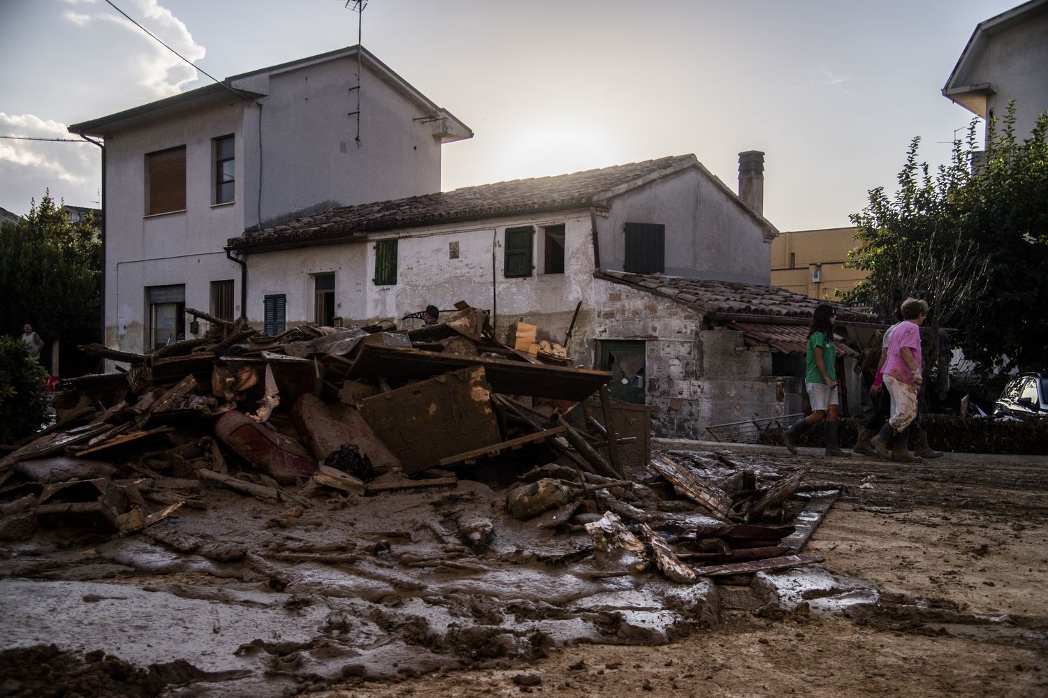 Disastro dopo l&rsquo;alluvione che ha colpito le Marche