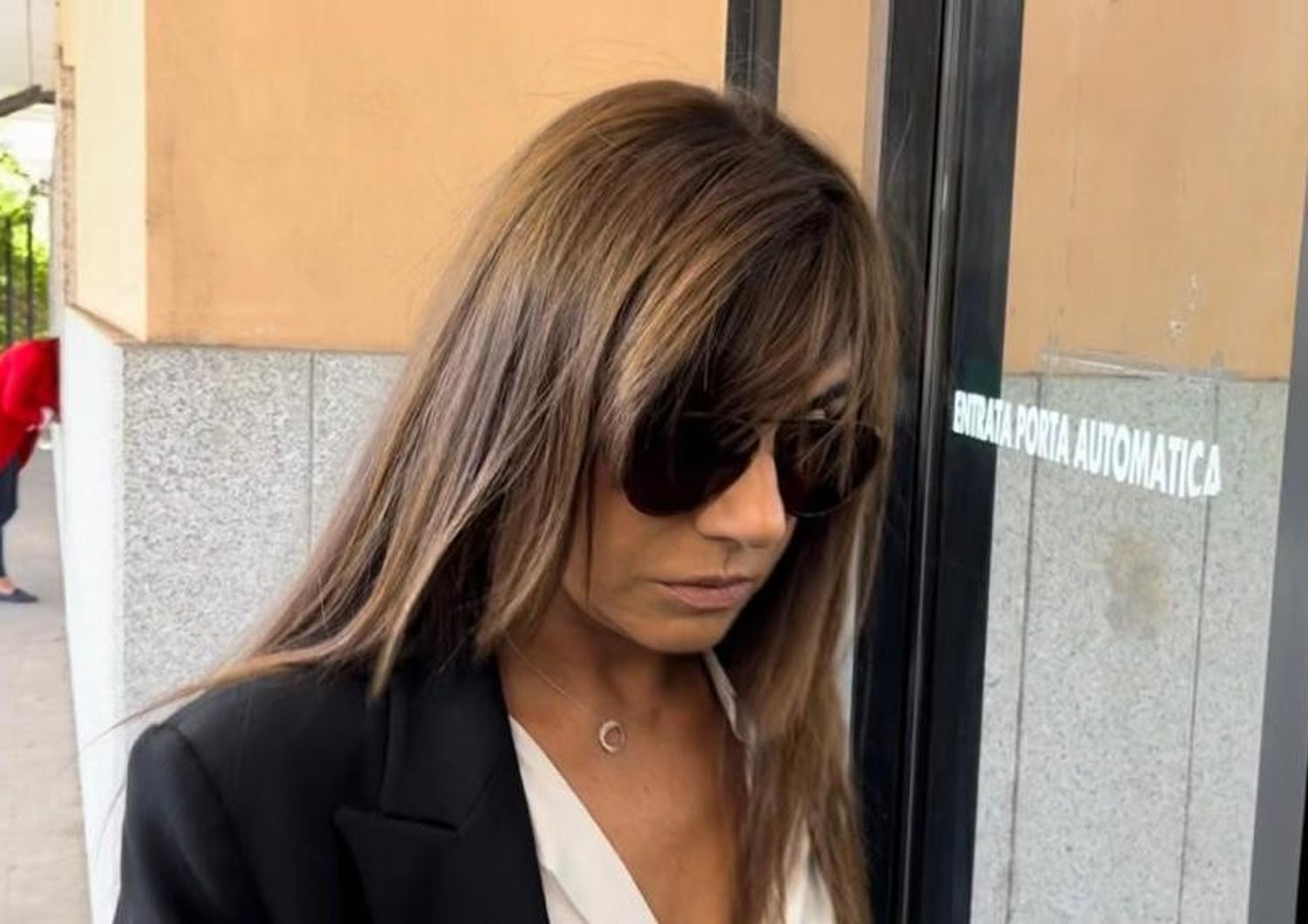 Parvin Tadjk, madre di Ciro Grillo all'arrivo in tribunale