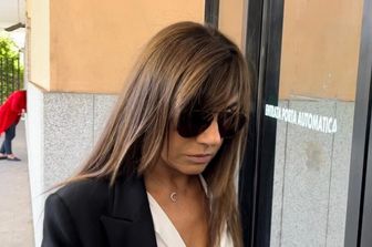 Parvin Tadjk, madre di Ciro Grillo all'arrivo in tribunale