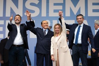 Salvini, Berlusconi, Meloni e Lupi in Piazza del Popolo per la chiusura della campagna elettorale