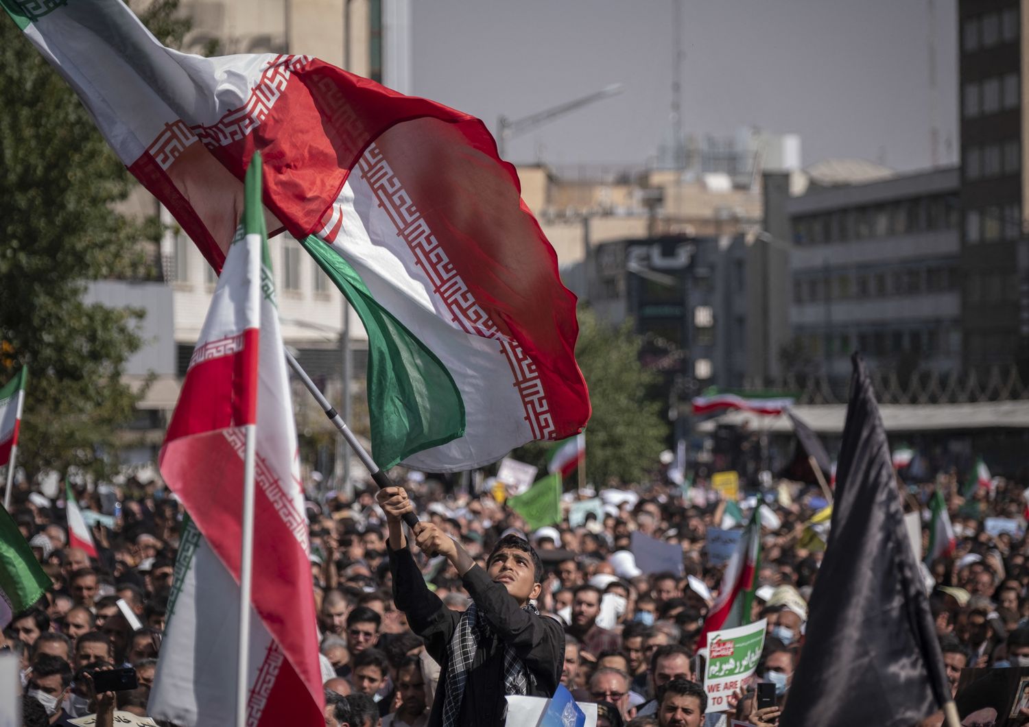 La contro-manifestazione in Iran a favore del velo&nbsp;