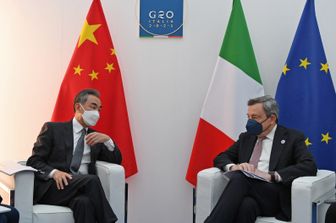 Mario Draghi e Wang Yi