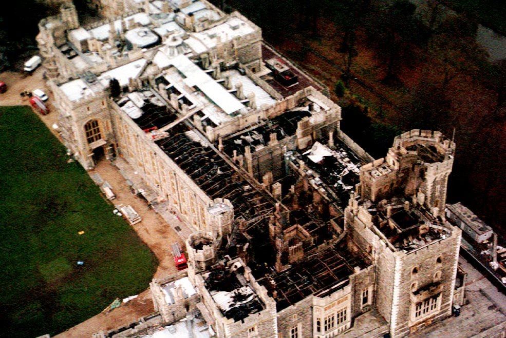 I danni provocati dall'incendio del 1992 al Castello di Windsor