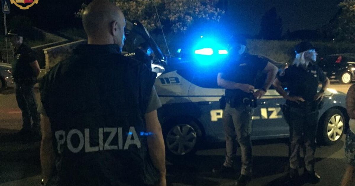 Attraversava fuori dalle strisce pedonali, bimbo di 11 anni investito da un furgone a MIia...