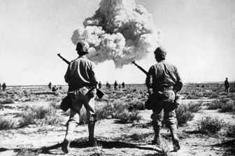 Un test nucleare americano nel deserto di Yucca