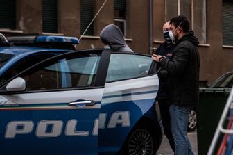 &nbsp;L'arresto di un membro di una gang giovanile a Roma