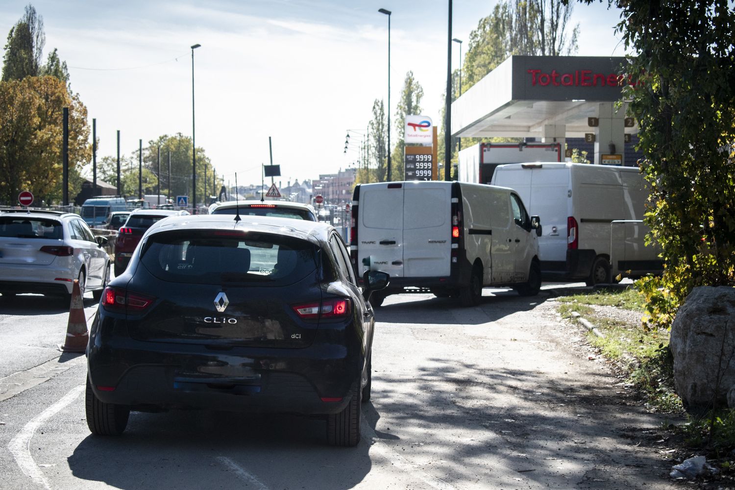 File ai distributori in Francia