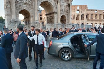 Macron in visita a Roma