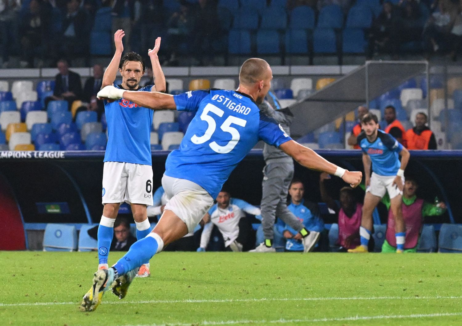 Champions Napoli inarrestabile 3-0 a Rangers