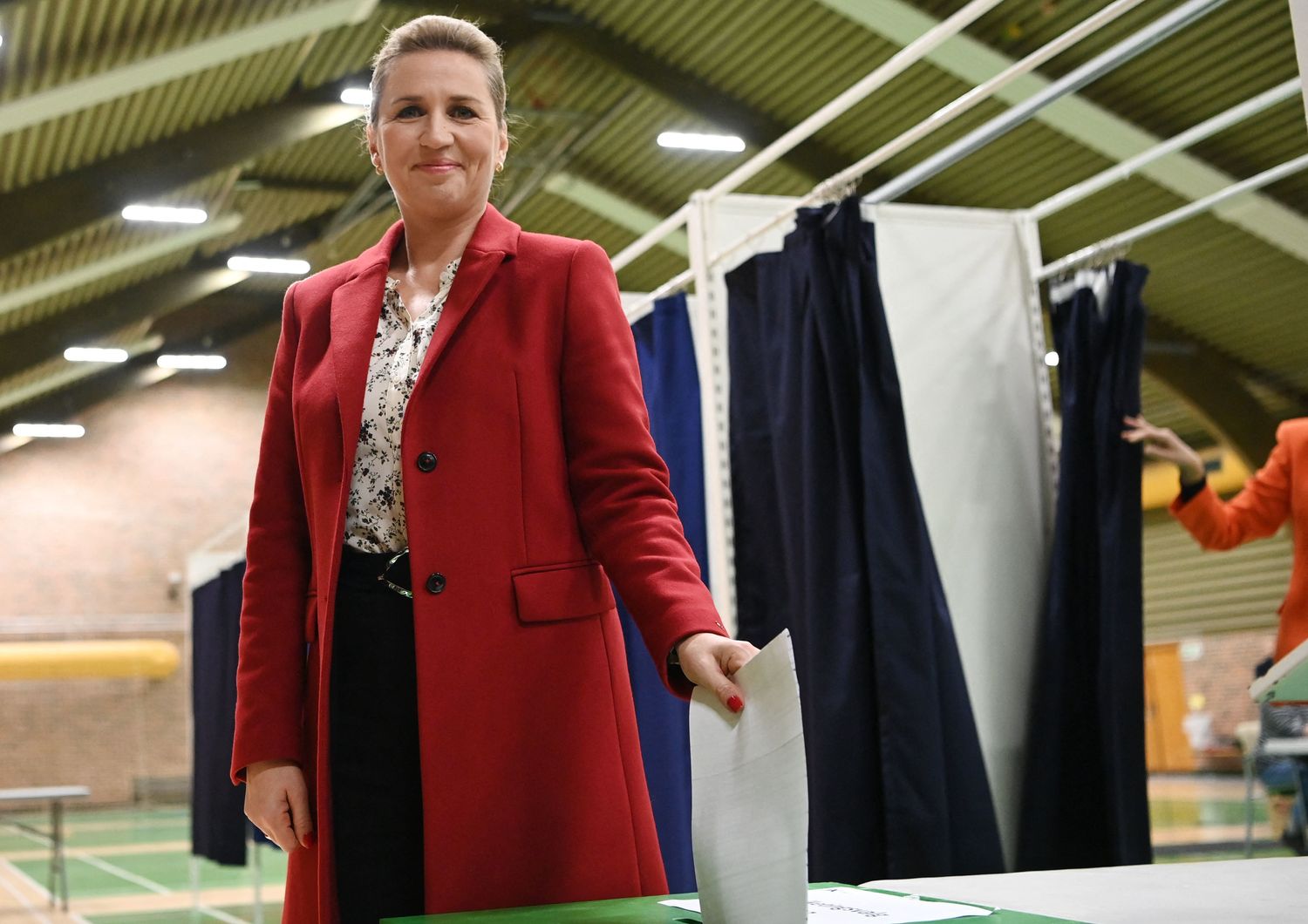 La premier Mette Frederiksen al voto