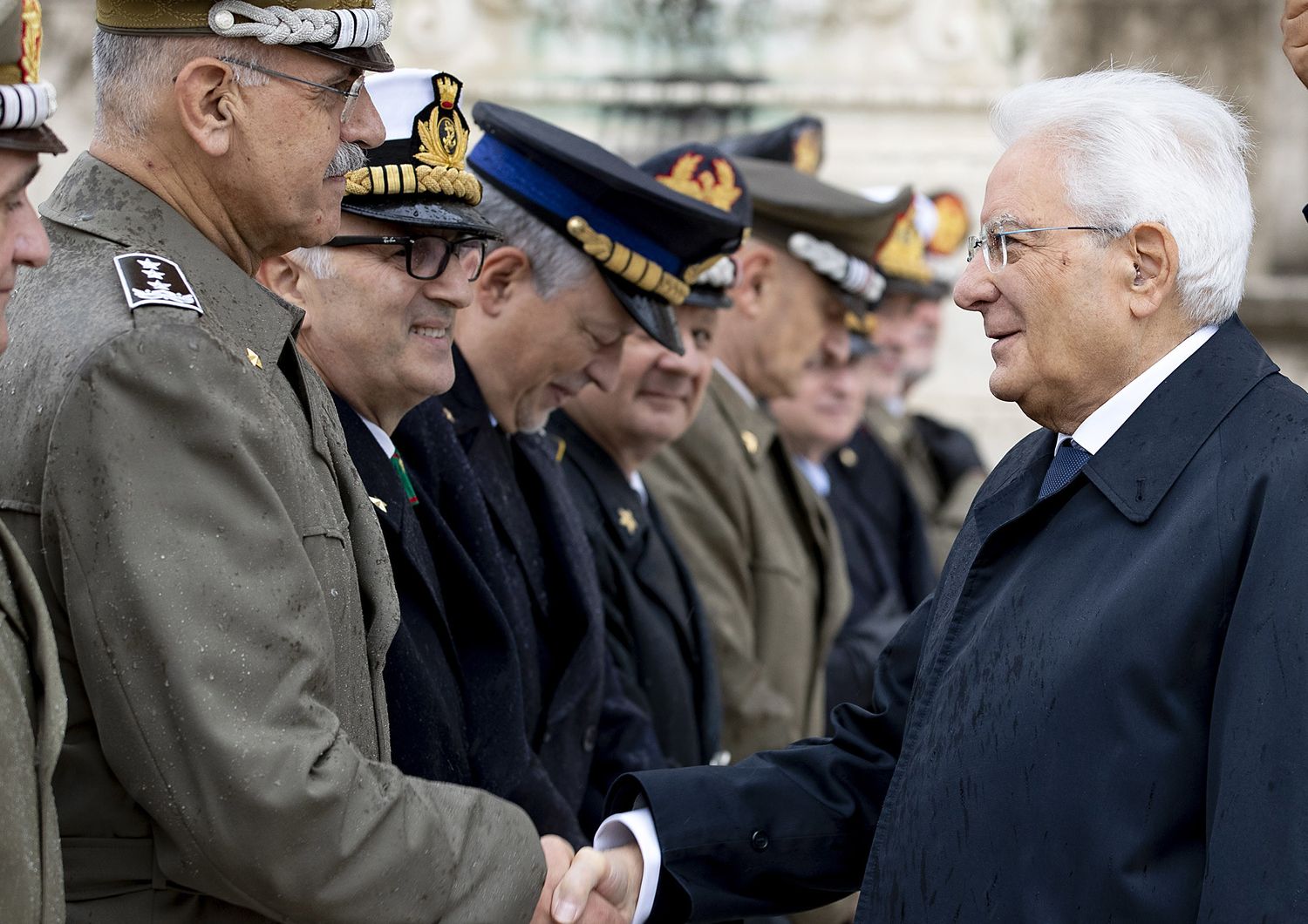 mattarella 4 novembre corona allora milite ignoto