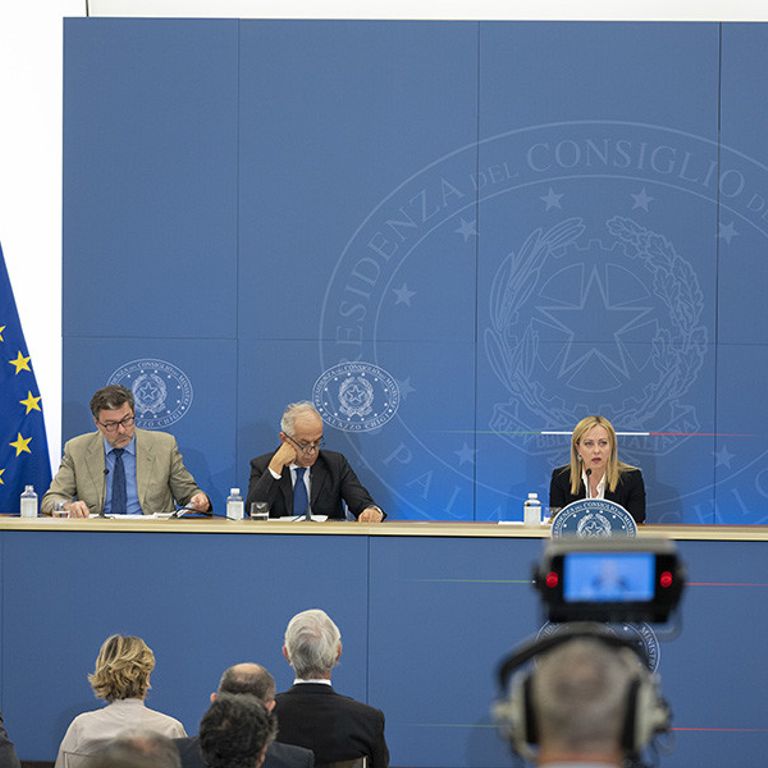 Il premier Giorgia Meloni in conferenza stampa