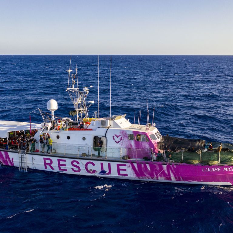 La Louise Michel, battente bandiera tedesca