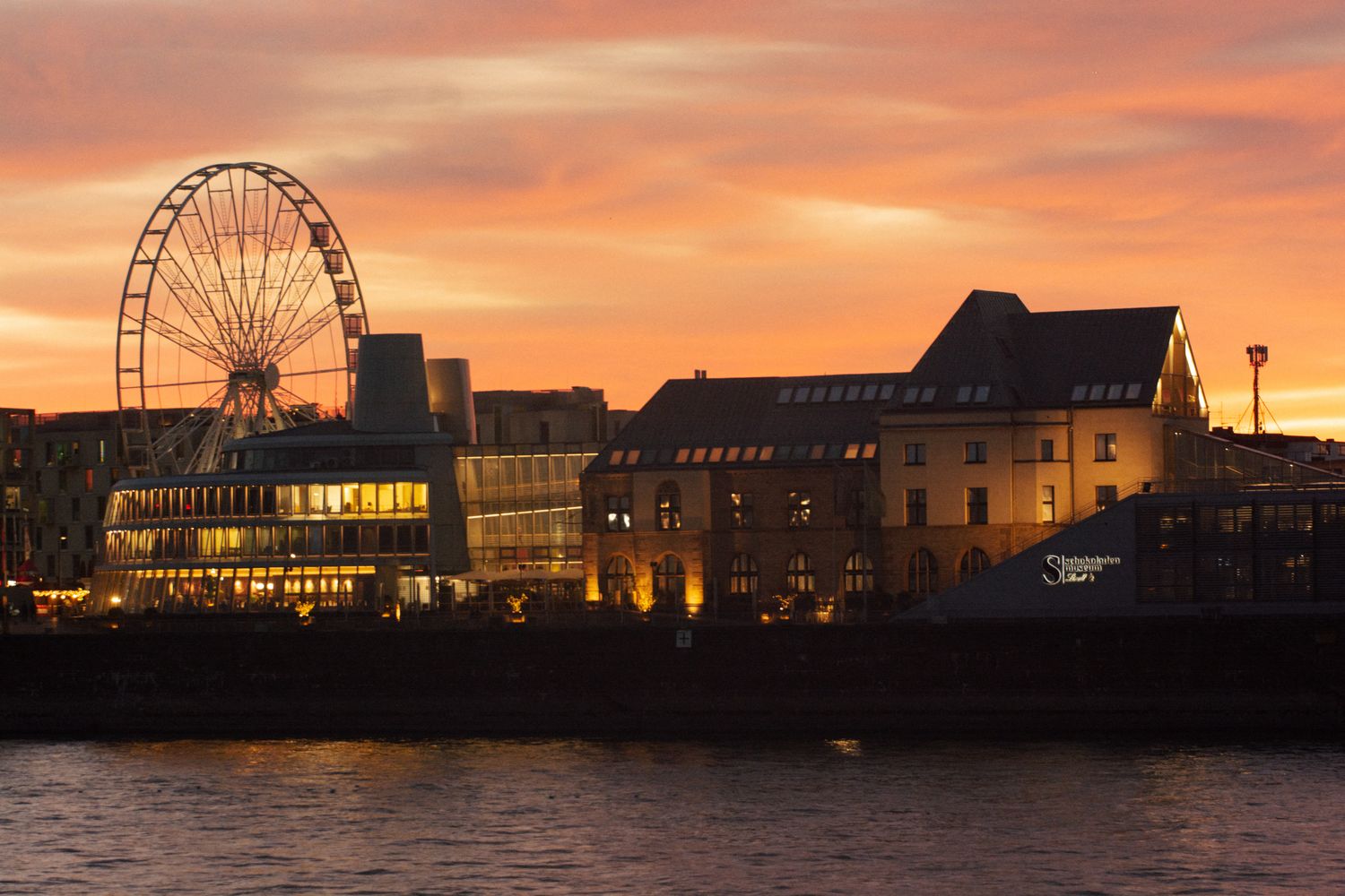 Il fiume Reno a Colonia&nbsp;