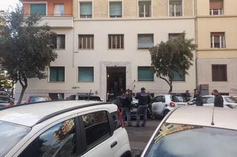 Il condominio dove sono stati trovati i corpi delle due cinesi