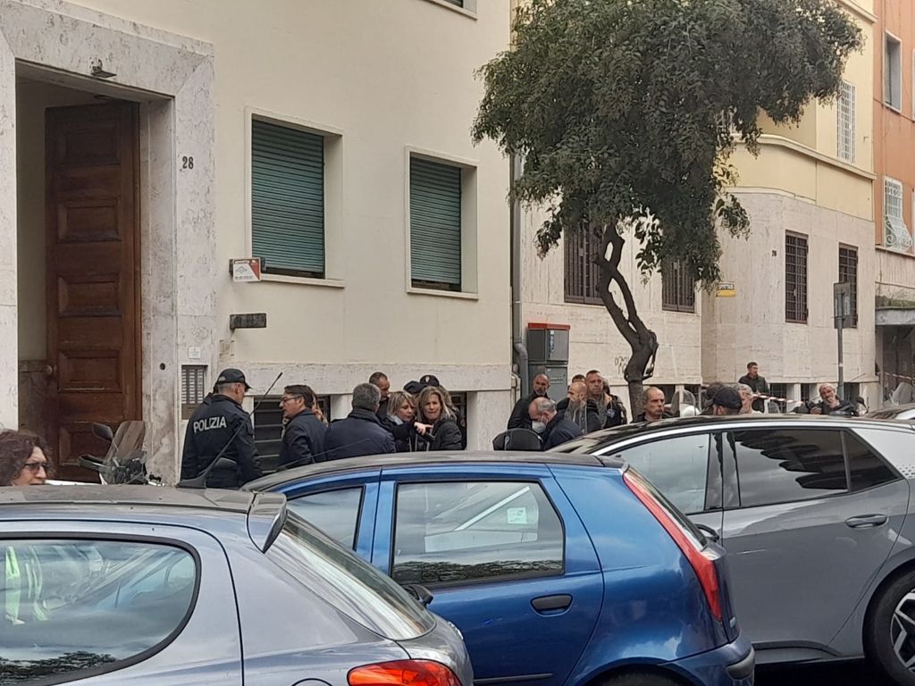 Il condominio dove sono stati trovati i corpi delle due cinesi