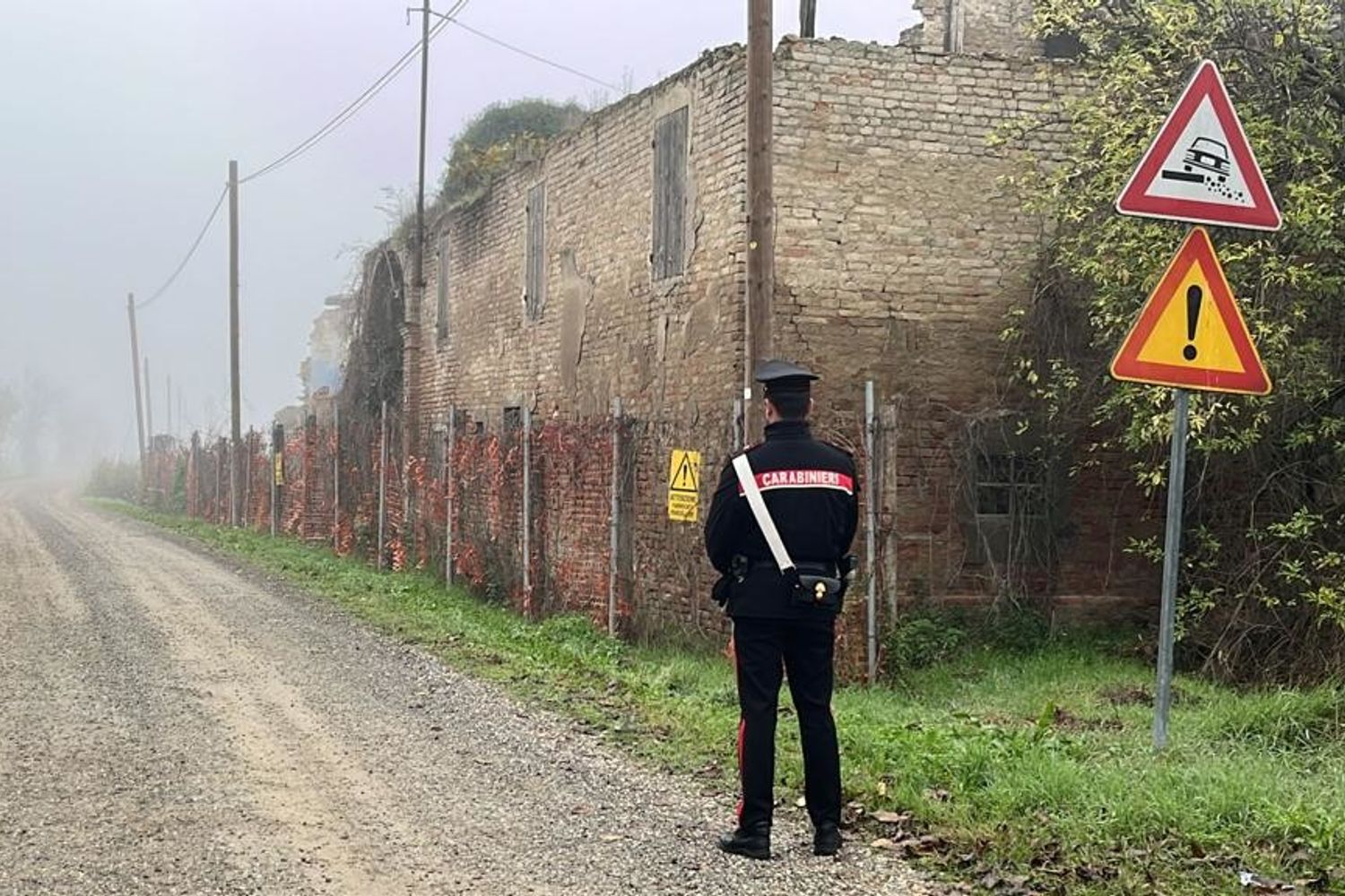 Il casolare dove sono stati rinvenuti i resti umani che potrebbero appartenere a Saman