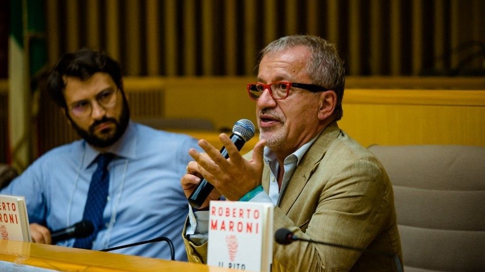 L'ex ministro Roberto Maroni presenta il suo libro ''Il rito Ambrosiano'&nbsp;