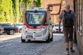 Un bus a guida autonoma