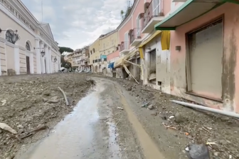 risveglio casamicciola ischia video fango maltempo dispersi