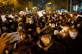 &nbsp;Proteste in Cina, fogli A4 e canzone Les Miserables