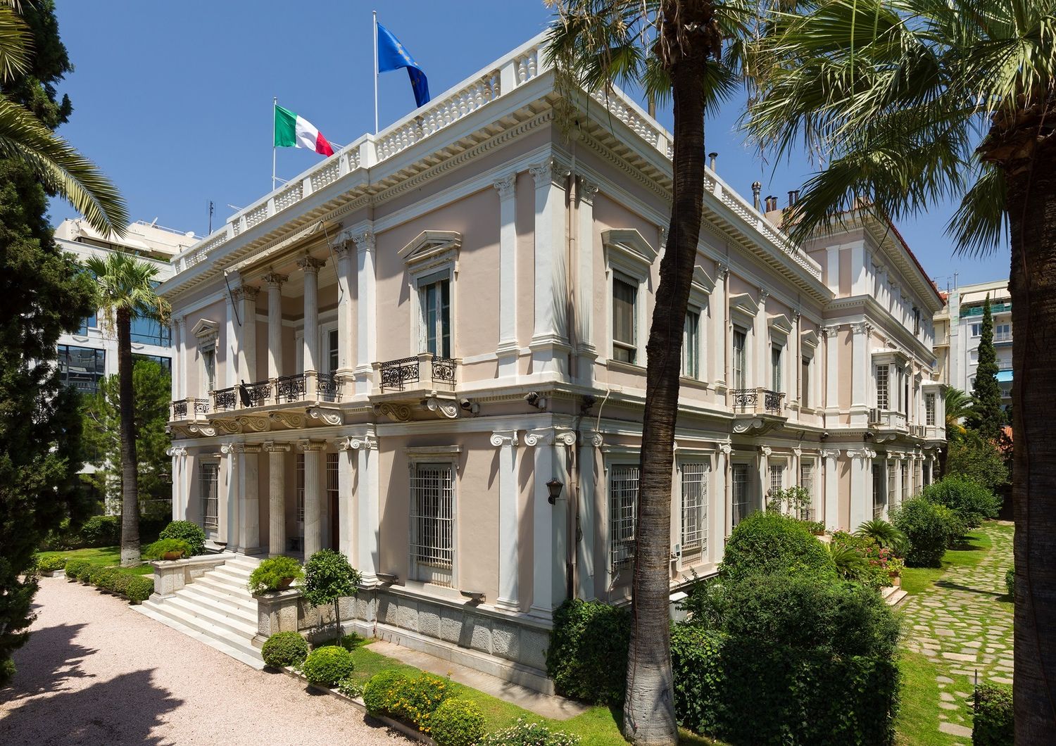 L'ambasciata italiana ad Atene