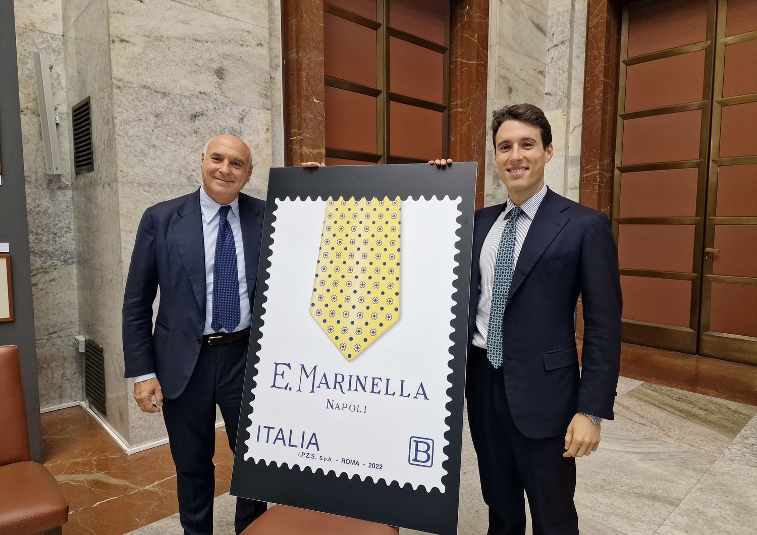 Marinella, il re delle cravatte celebrato con un francobollo