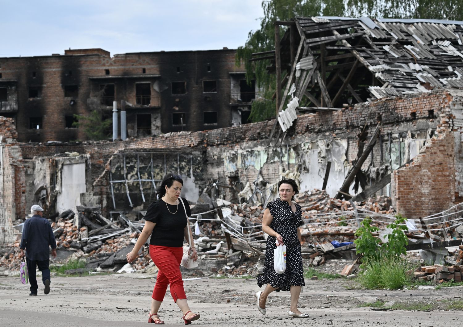 Edifici bombardati nella regione di Sumy