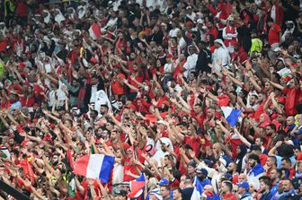 Tifosi francesi allo stadio di Doha