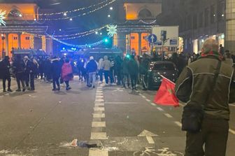 qatar 2022 tifosi marocco piazza milano