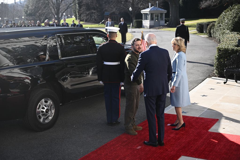 Il presidente degli Stati Uniti Joe Biden e la First Lady Jill Biden danno il benvenuto al presidente ucraino Volodymyr Zelensky arrivato alla Casa Bianca &nbsp;