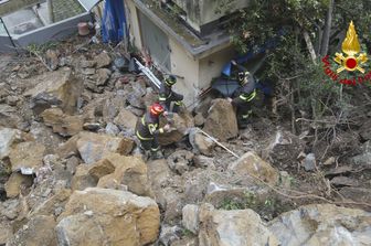 frana genova 46 persone evacuate