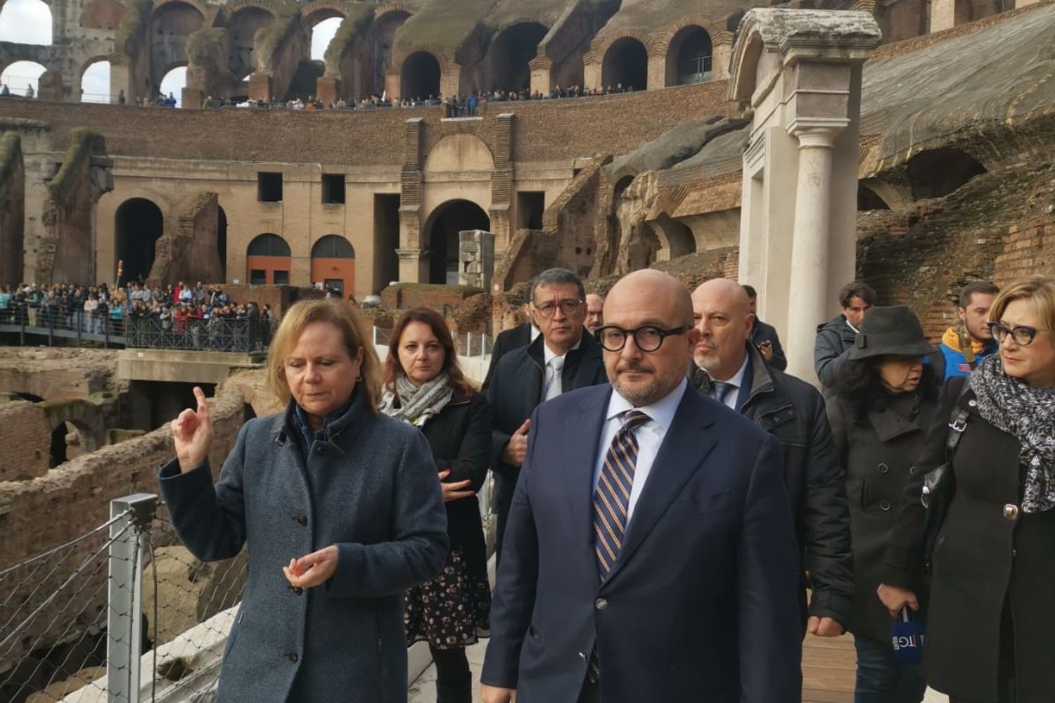 Il ministro della Cultura Gennaro Sangiuliano in visita al Colosseo