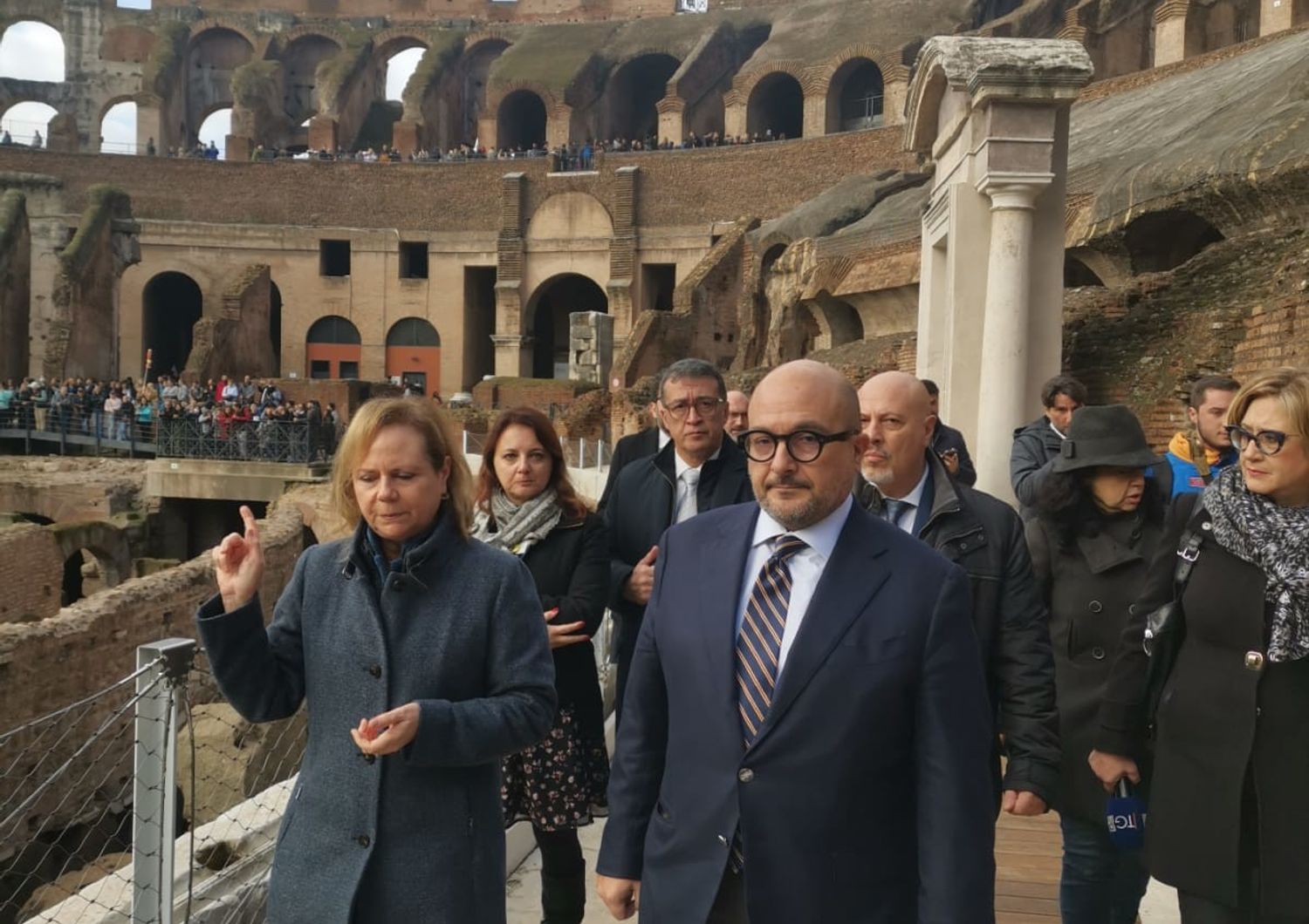 Il ministro della Cultura Gennaro Sangiuliano in visita al Colosseo