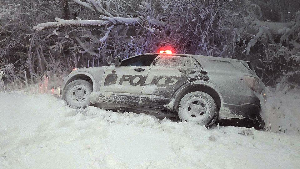 Contea di Erie, automobili finite fuori strada per il ghiaccio&nbsp;