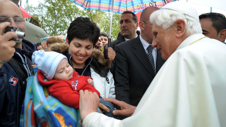 Il Pappa visita le famiglie colpite dal terremoto a L&rsquo;Aquila
