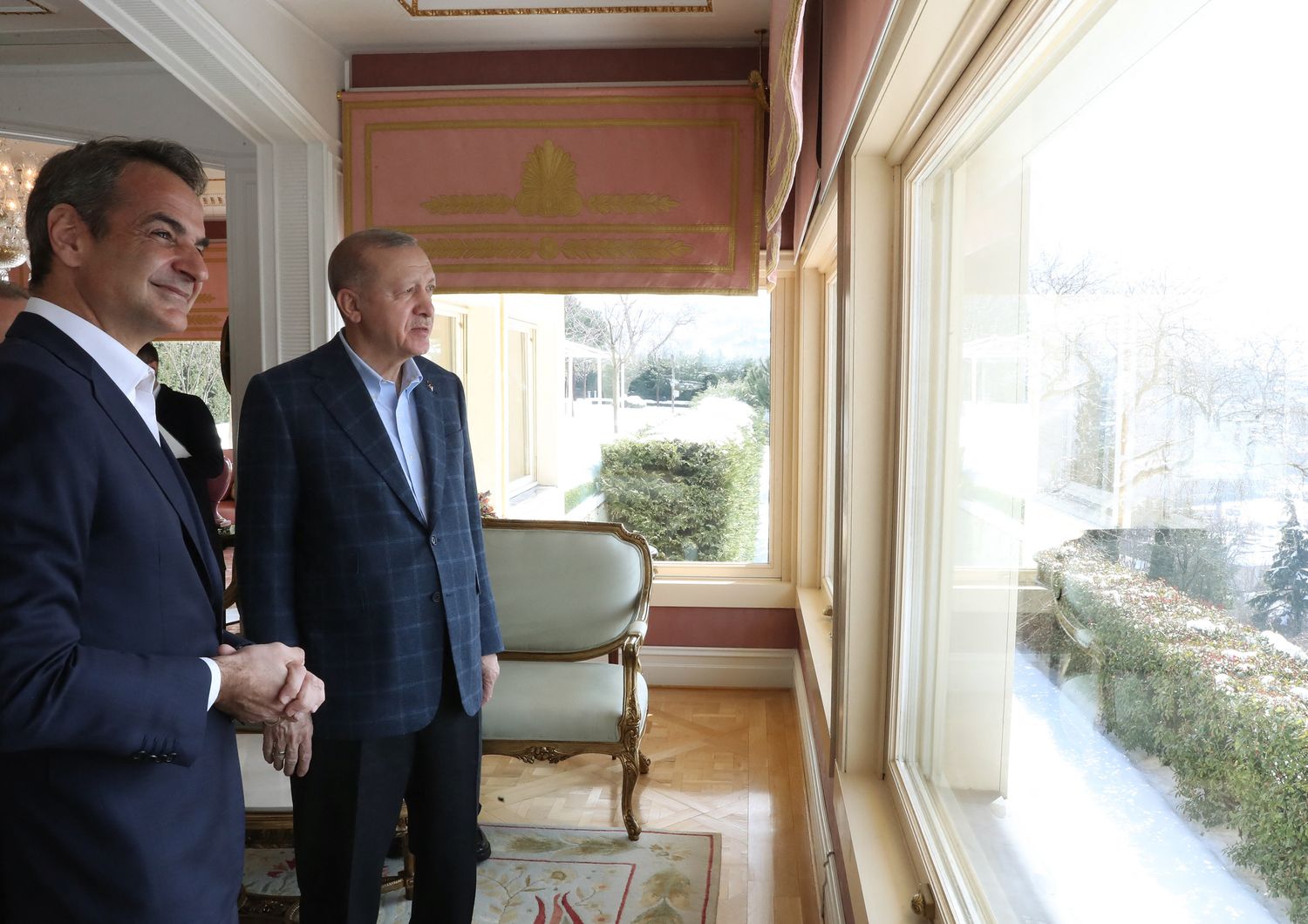 Il premier greco Mitsotakis e il suo omologo turco, Erdogan