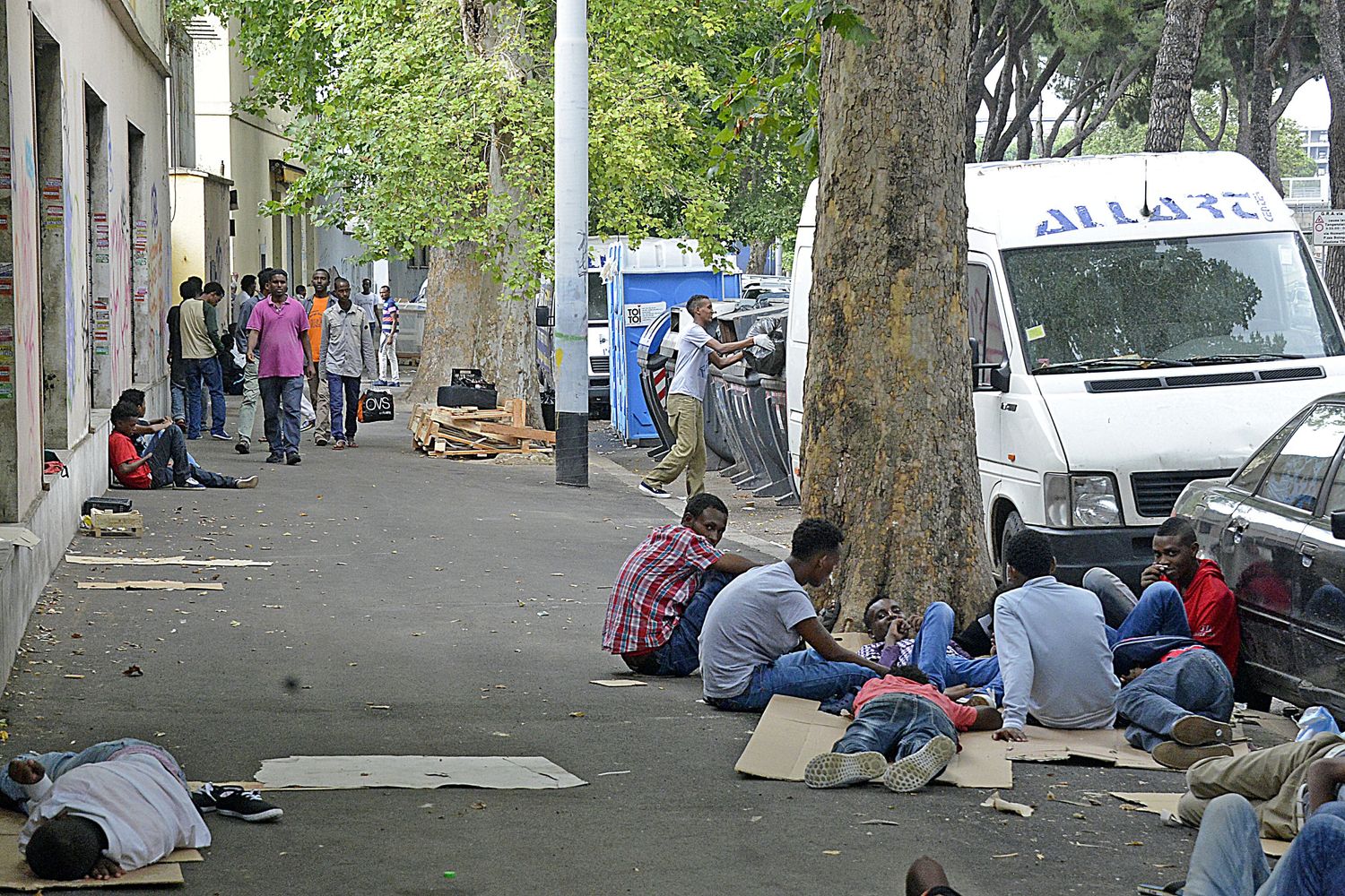 Il centro di accoglienza per migranti in via Tiburtina a Roma
