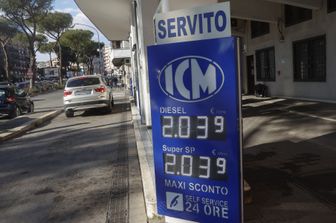 diesel costa piu benzina i motivi