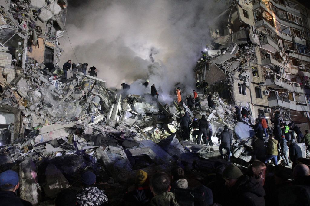 Il condominio a Dnipro colpito dall'attacco missilistico russo &nbsp;