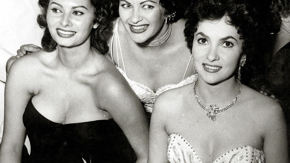 Gina Lollobrigida con l'eterna rivale Sophia Loren
