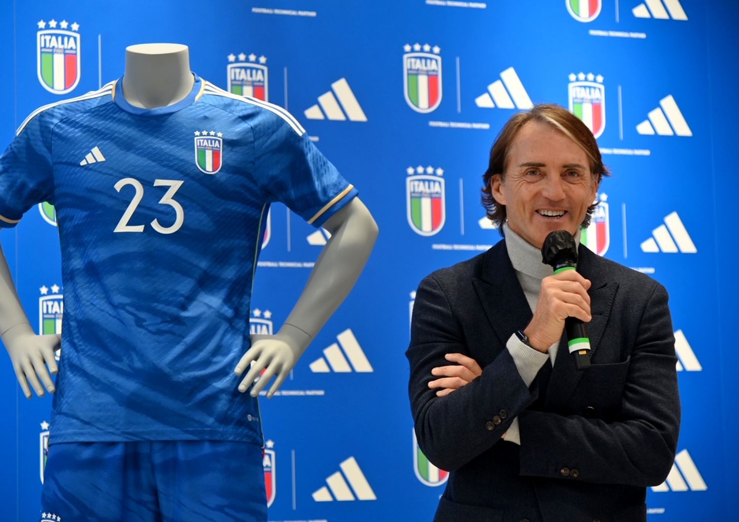 Roberto Mancini, nuova maglia nazinale
