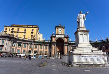 Chiude lo storico negozio 'Libri Usati' di Roma. L'annuncio su Fb