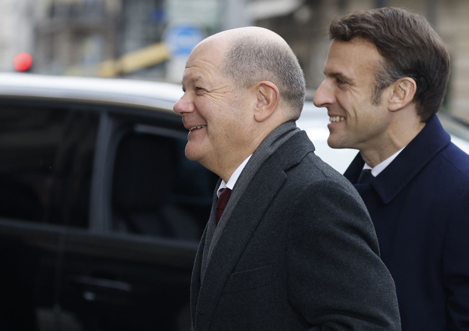 Scholz assieme a Macron