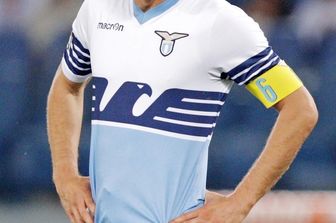 Stefano Mauri con la maglia della Lazio nel 2015