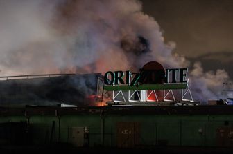 L'incendio nel centro commerciale Orizzonte