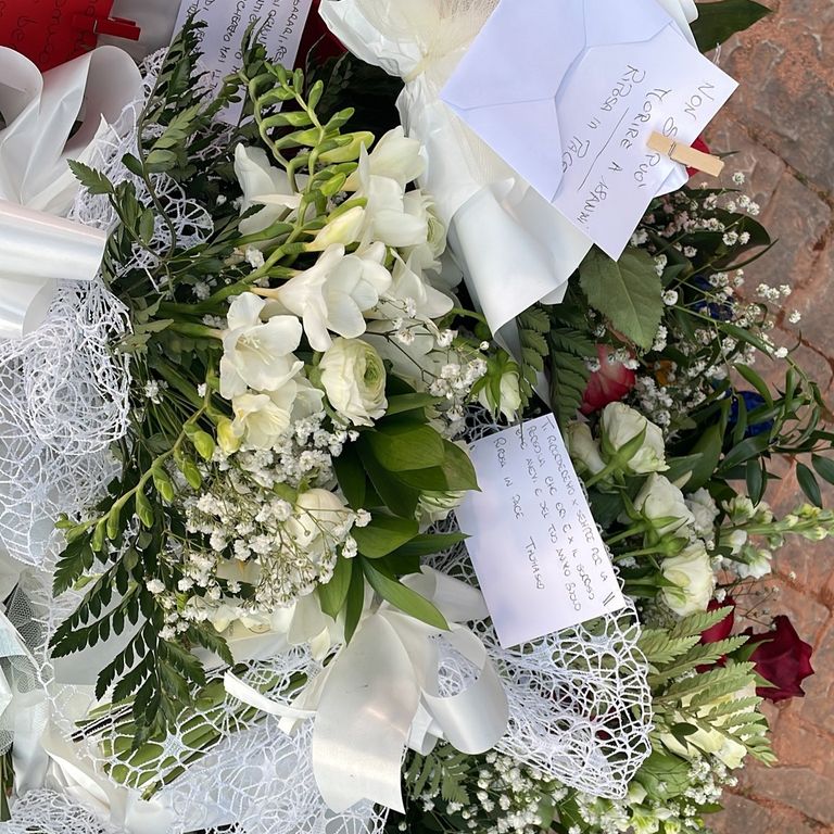 Fiori per Thomas ad Alatri