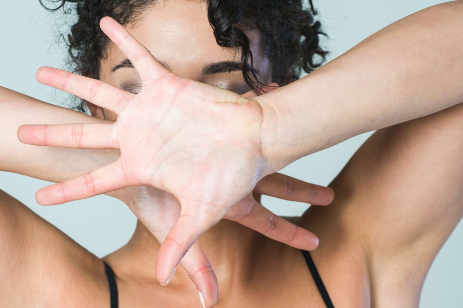 Una donna spaventata &nbsp;