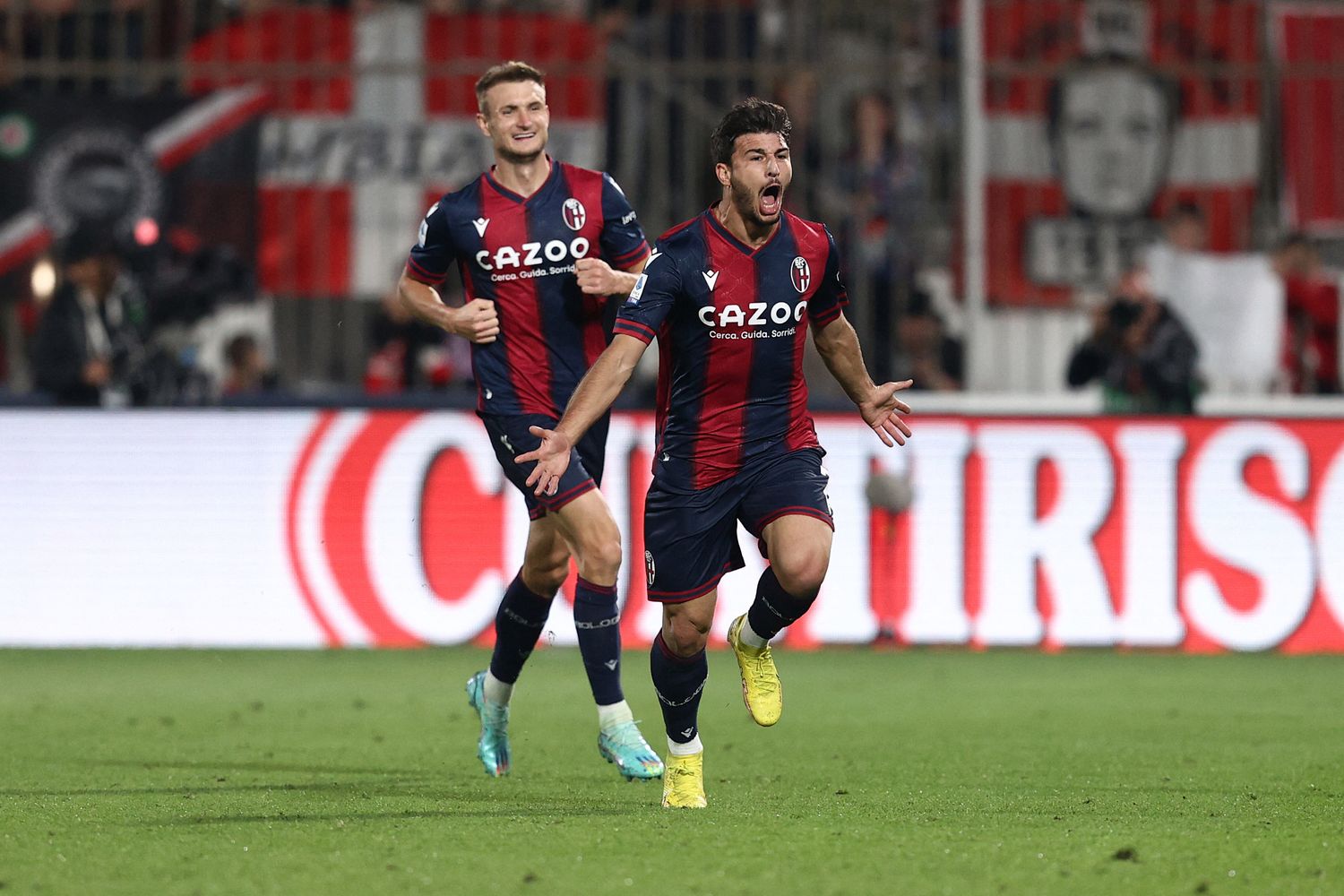 L'esultanza di Orsolini (Bologna)