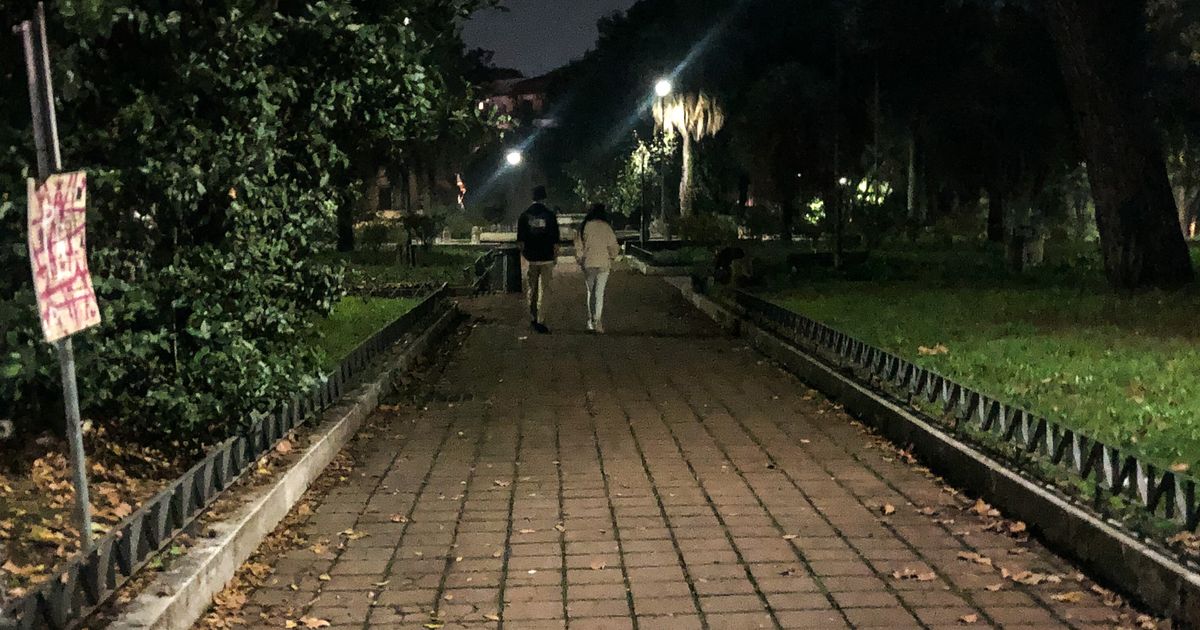 Baby gang ruba e picchia coetanei in un parco, 4 minori denunciati